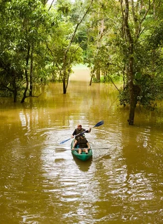 ON-VACATION-HOTEL-AMAZON-KAYAK